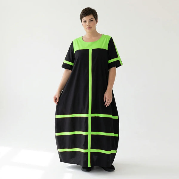 Schwarzgrünes Maxikleid Oversize mit Kontraststreifen Halbarm weit aus Viskosepopeline