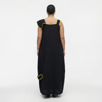 Schwarzgelbes Maxikleid weit aus Baumwolljersey mit Stickerei U-BootAusschnitt Taschen