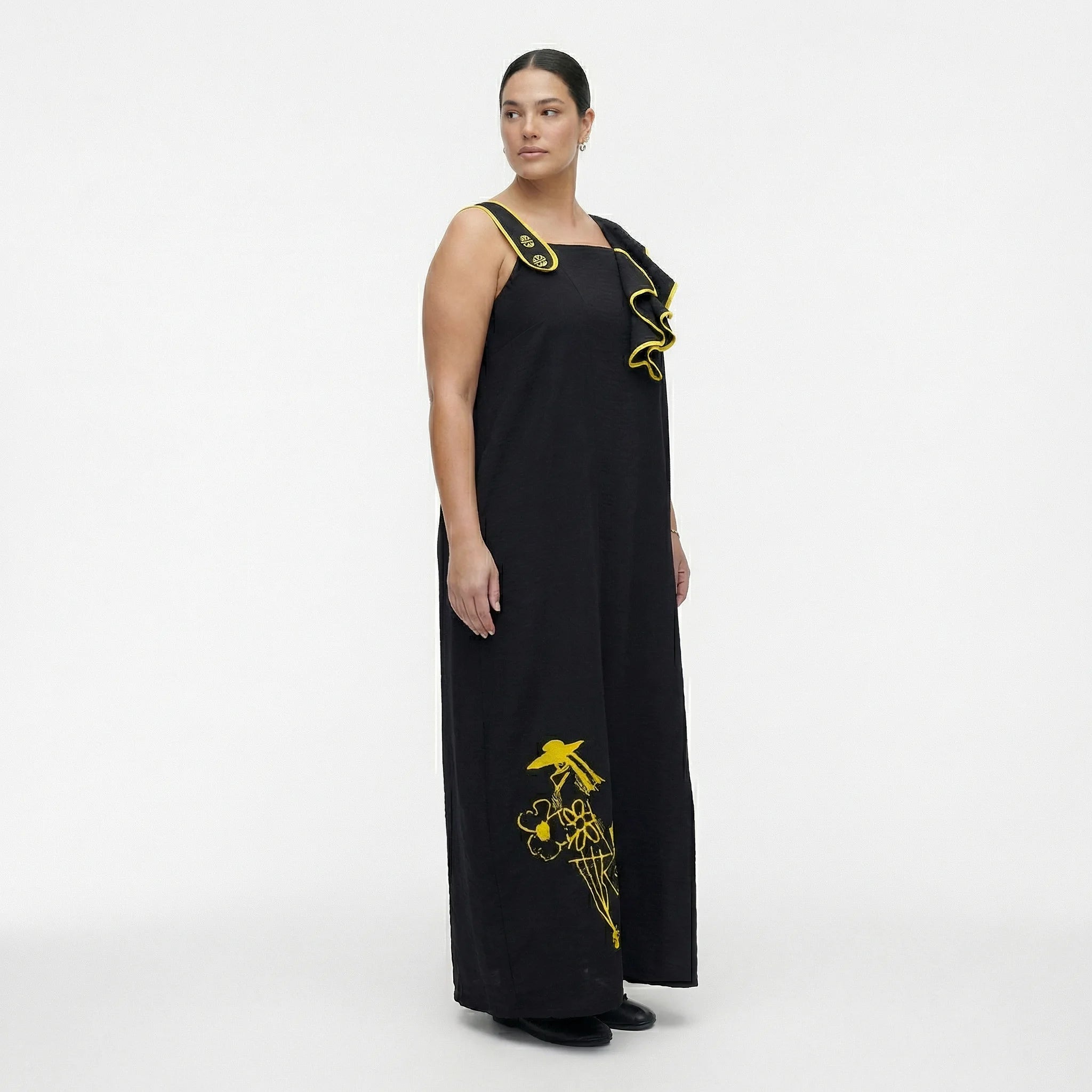 Schwarzgelbes Maxikleid weit aus Baumwolljersey mit Stickerei U-BootAusschnitt Taschen