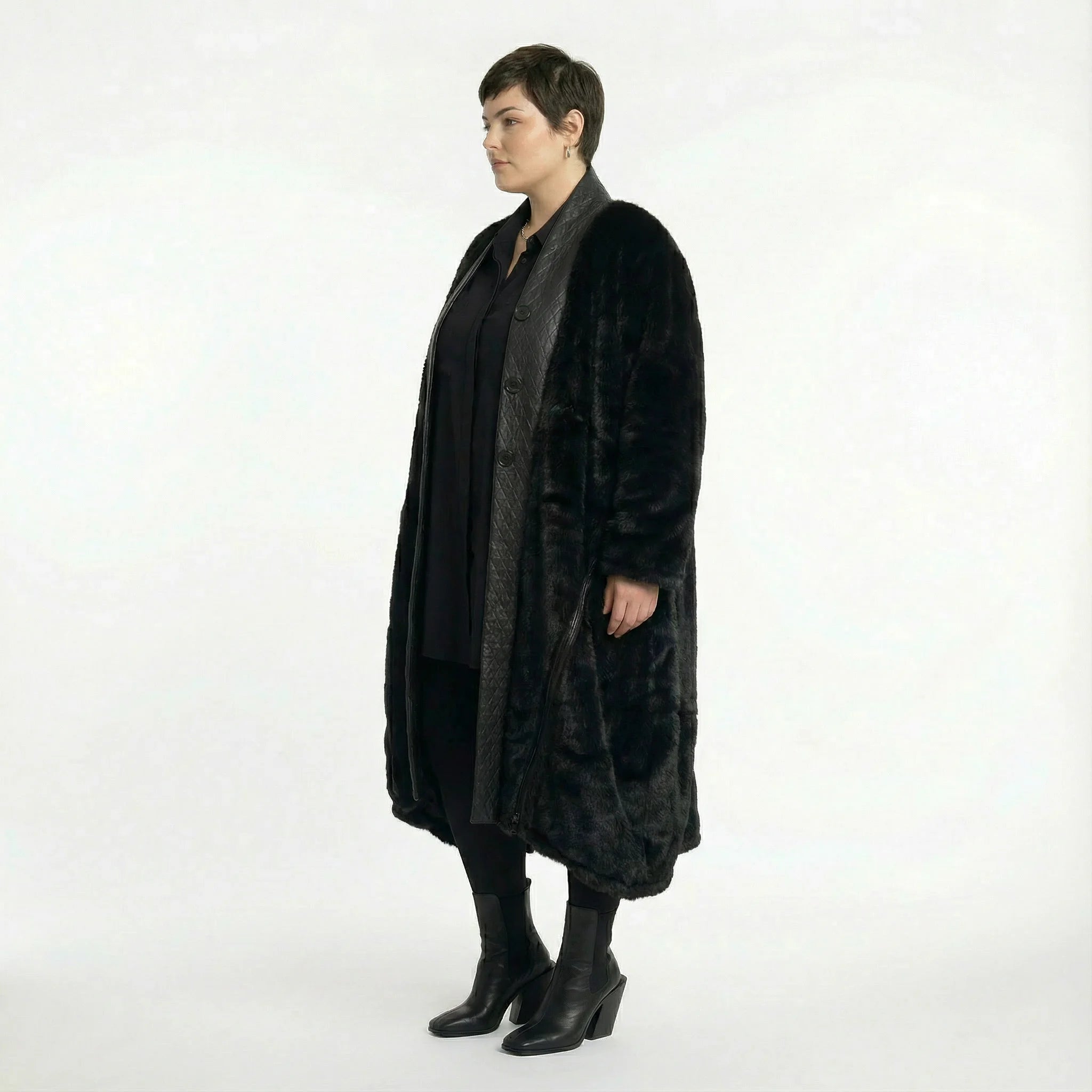 Oversize Ballon Mantel Plüsch Wintermantel warm schwarz Einheitsgröße AKH Premium bei Modeare