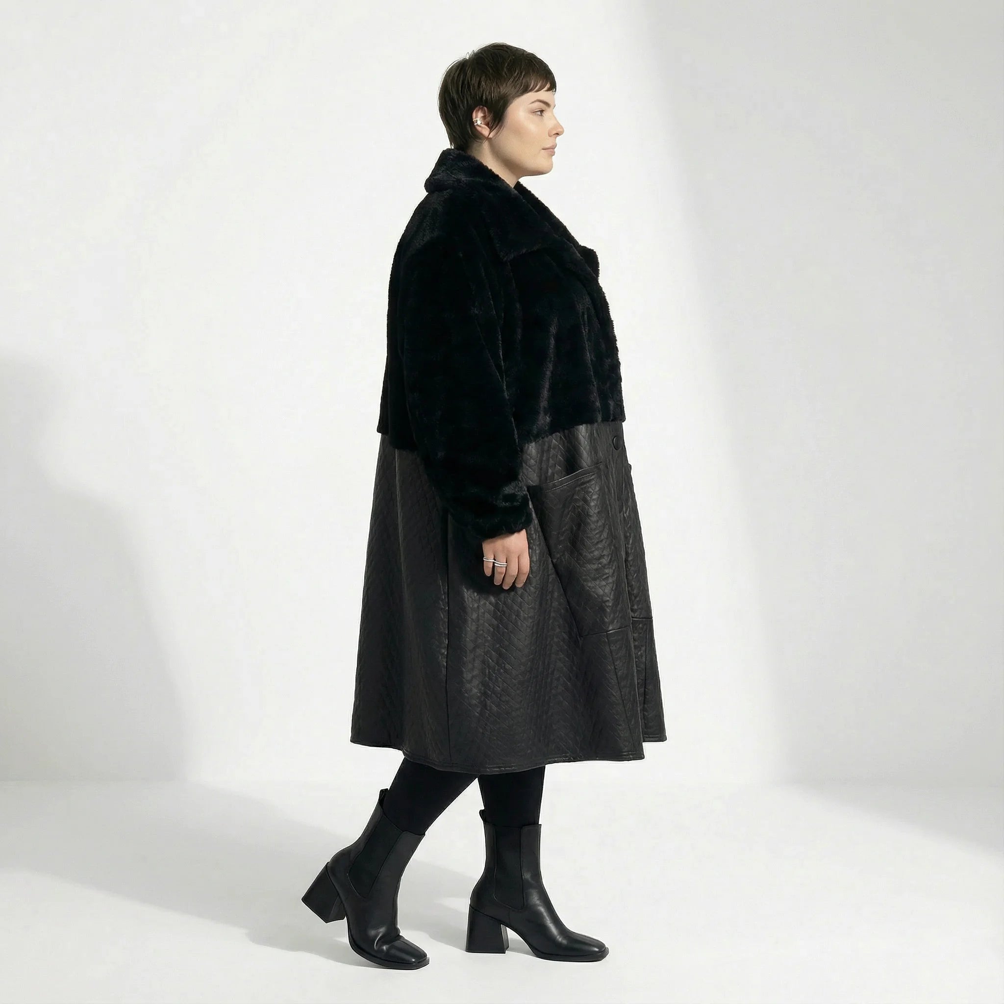 Oversize Ballon Wintermantel Plüsch Lederimitat Einheitsgröße AKH Premium exklusiv bei Modeare