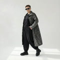 Oversize-Wintermantel aus Lederimitat mit Tunnelzug – warm, dehnbar & stylish | AKH Premium bei Modeare