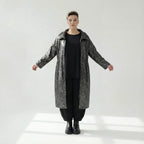 Oversize-Wintermantel aus Lederimitat mit Tunnelzug – warm, dehnbar & stylish | AKH Premium bei Modeare