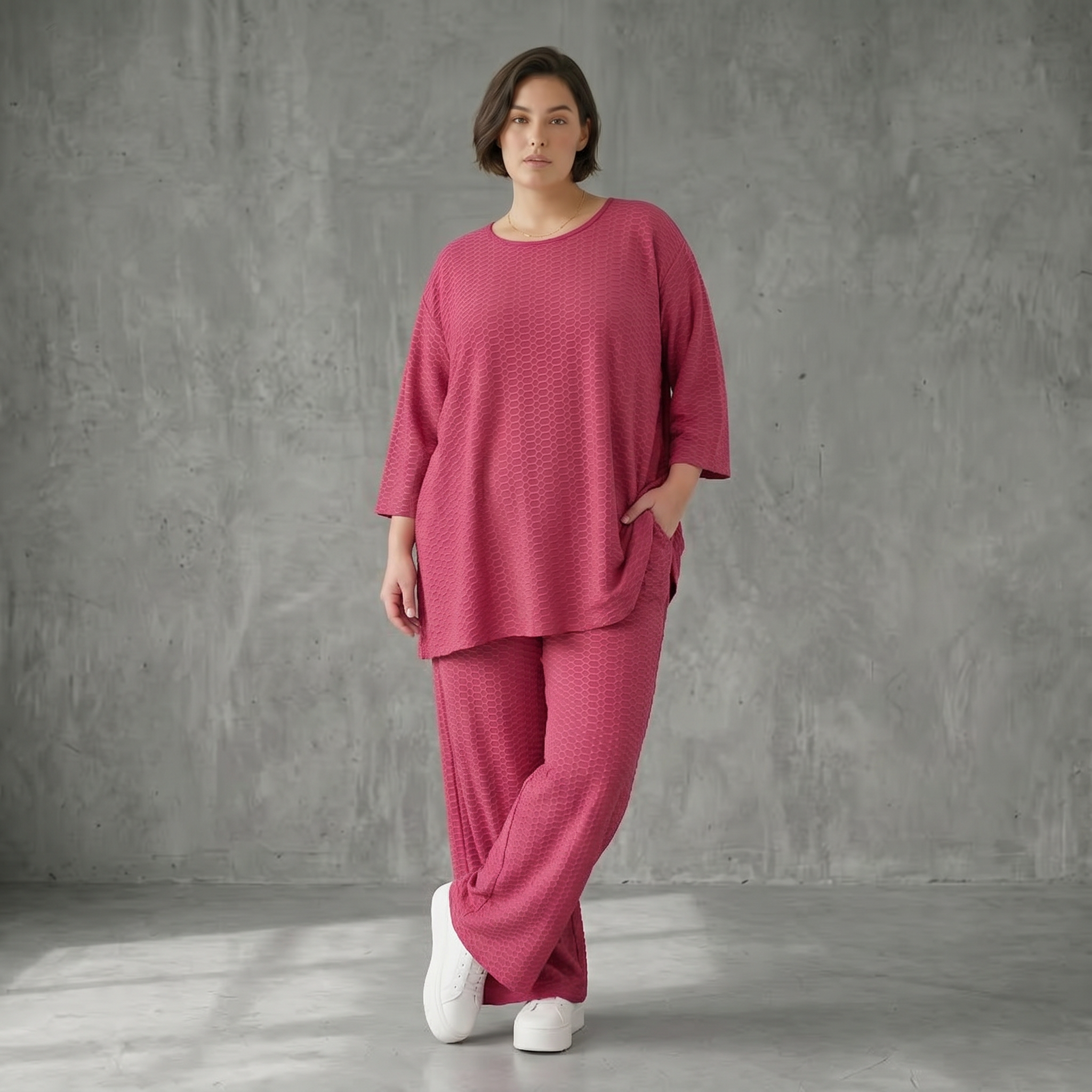 Jacquard Oversize Set in Fuchsia mit Waffelstruktur Shirt und Palazzo Hose Papita bei Modeare Sommerlook Damen