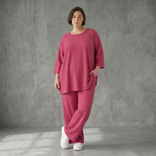 Jacquard Oversize Set in Fuchsia mit Waffelstruktur Shirt und Palazzo Hose Papita bei Modeare Sommerlook Damen