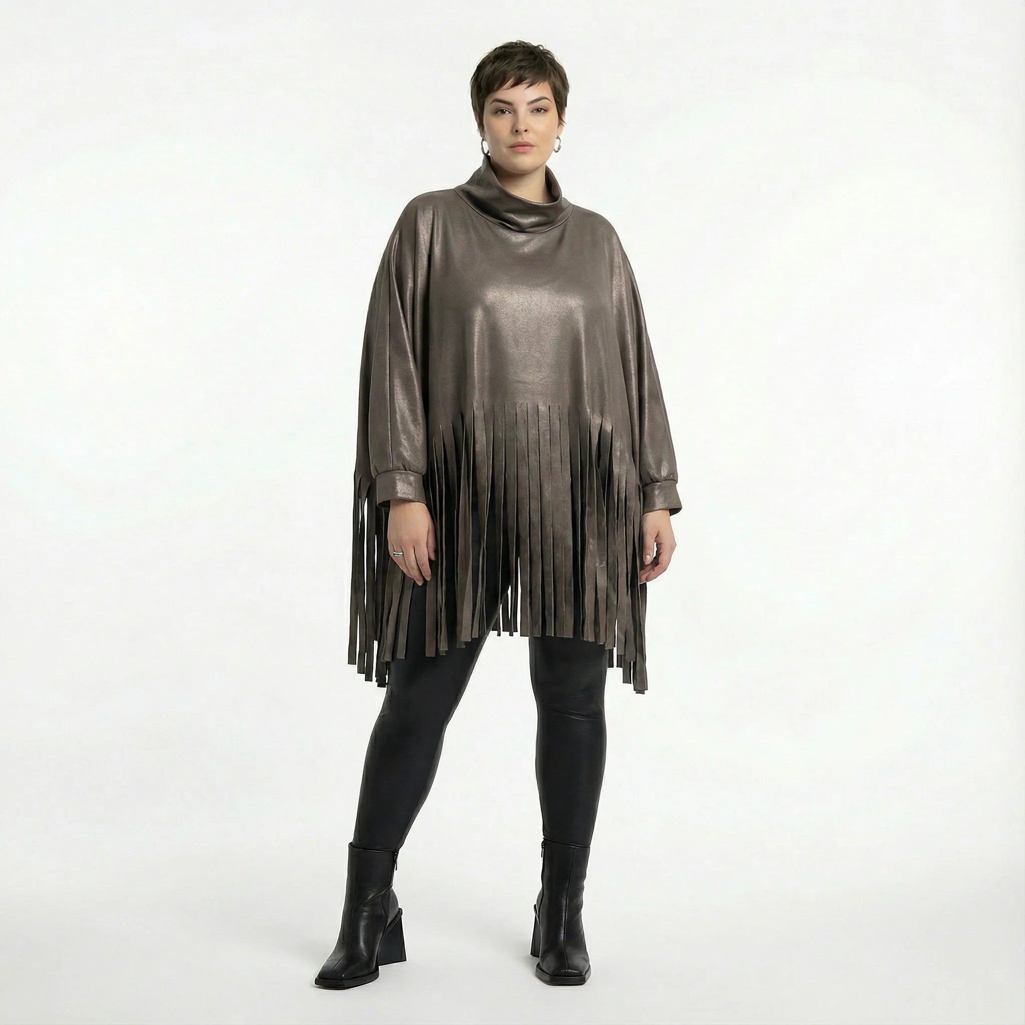 Kastiges Oversize Shirt aus Lederimitat mit Fransen Winterlook AKH Premium Damen Modeare