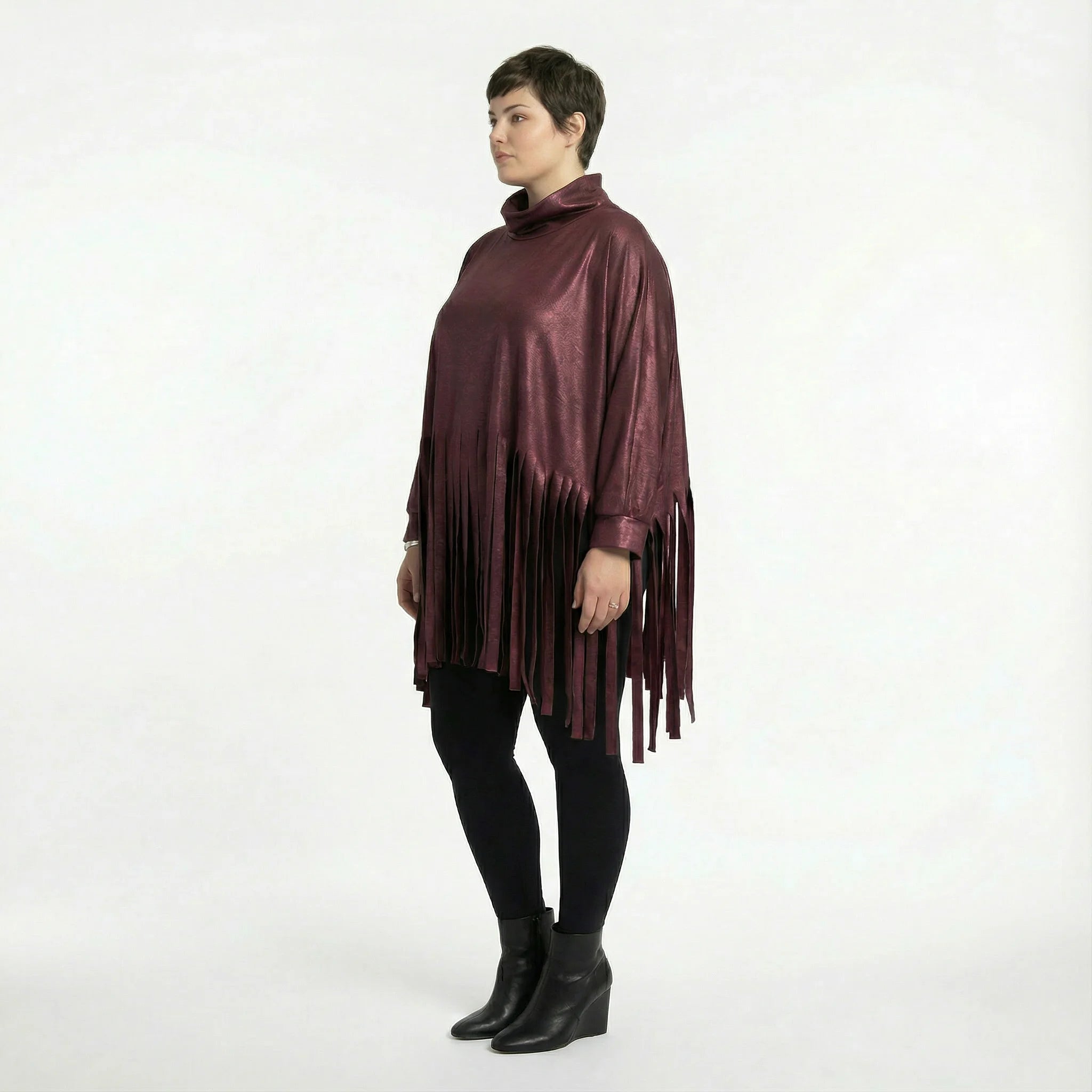 Oversize Shirt Lederoptik mit Fransen weich elastisch Winter Look AKH Premium exklusiv bei Modeare
