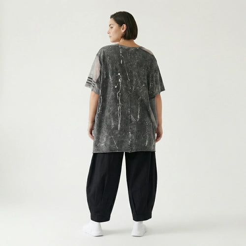 Grauschwarze Oversize Tunika aus Jersey mit Print Meshdetails und asymmetrischem Saum
