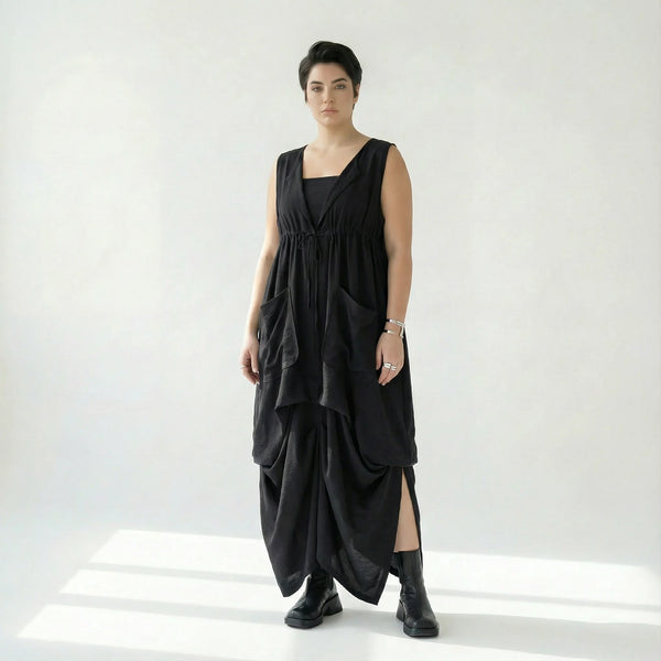 Schwarzes Oversize Ballonkleid mit V-Ausschnitt Bindetail und zwei großen Fronttaschen