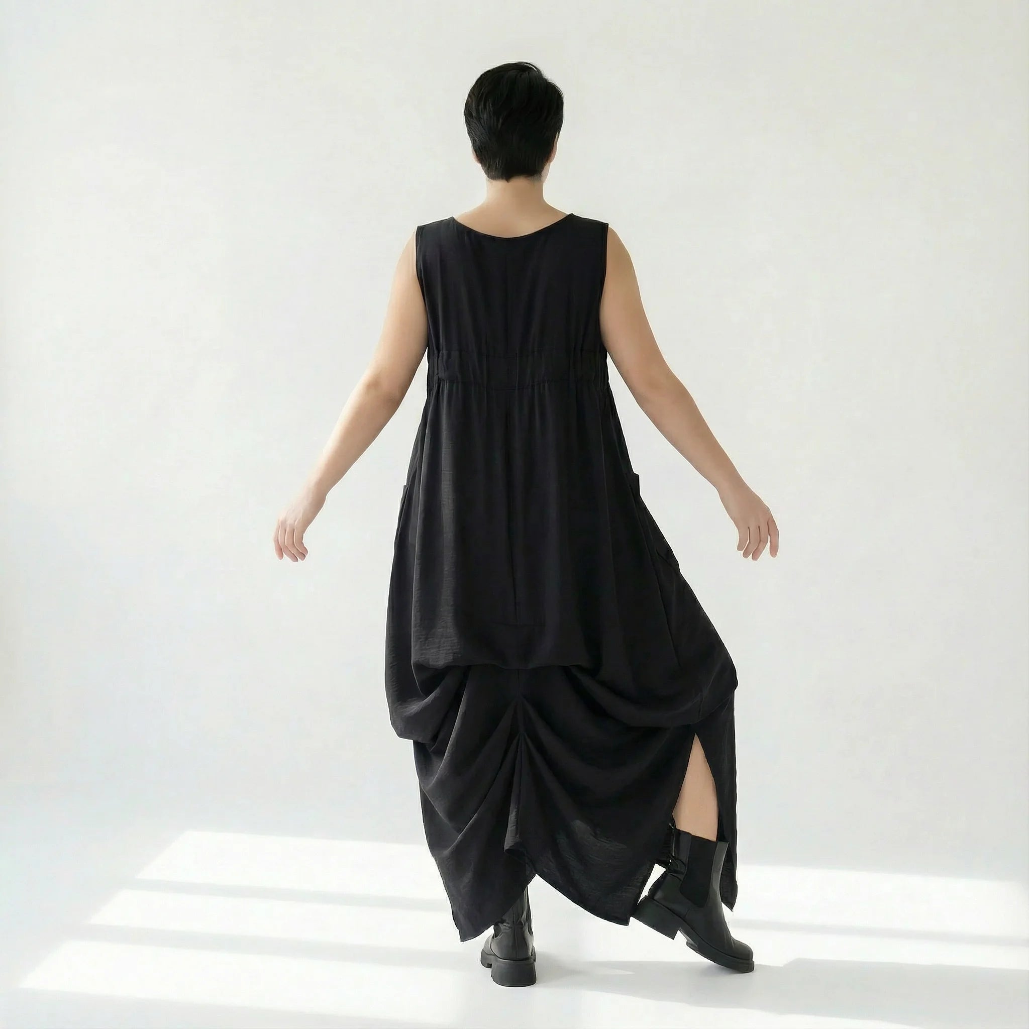 Caraclan Avantgarde-Kleid mit Ballonform und Bindetail aus Viskose-Baumwolle in Schwarz