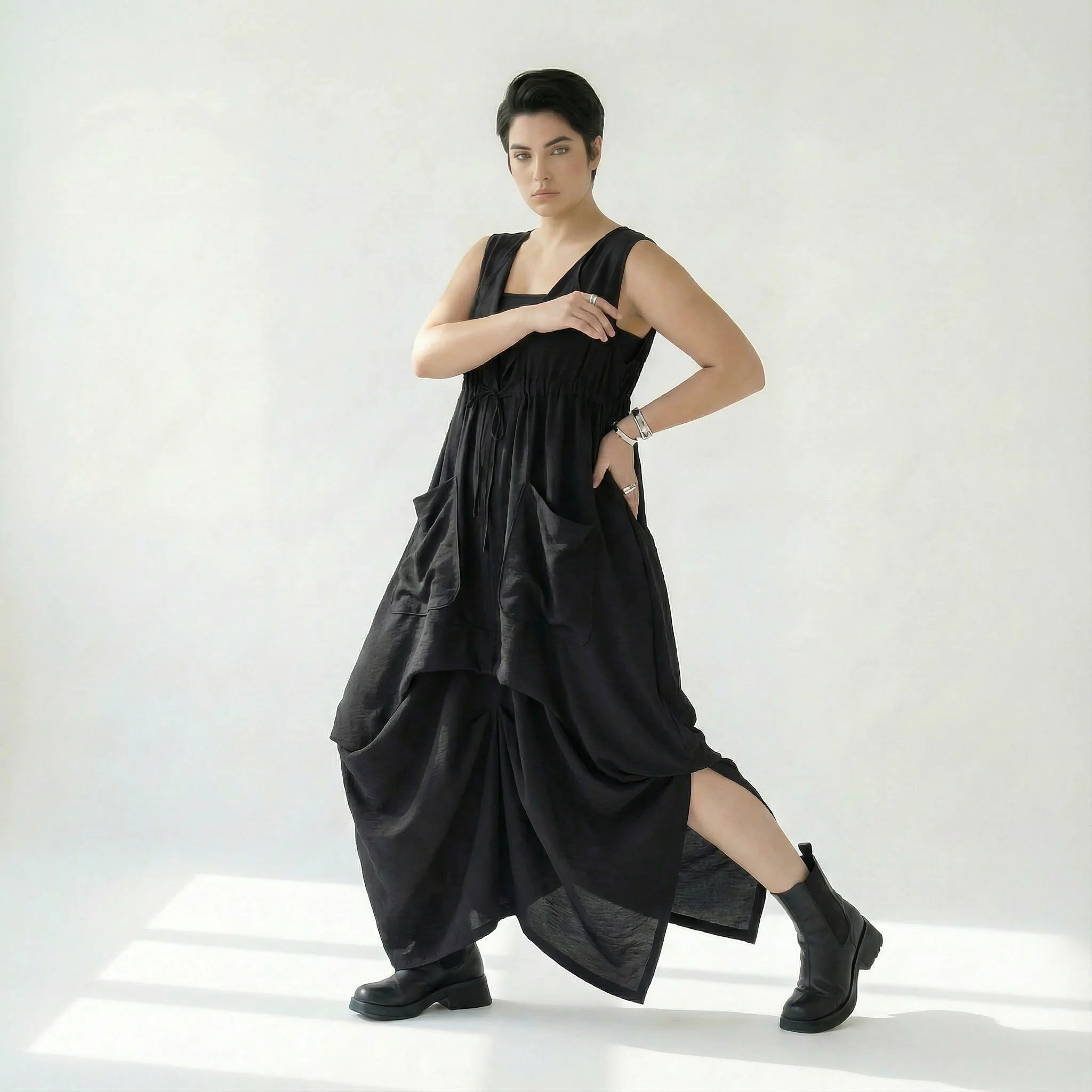 Caraclan Avantgarde-Kleid mit Ballonform und Bindetail aus Viskose-Baumwolle in Schwarz