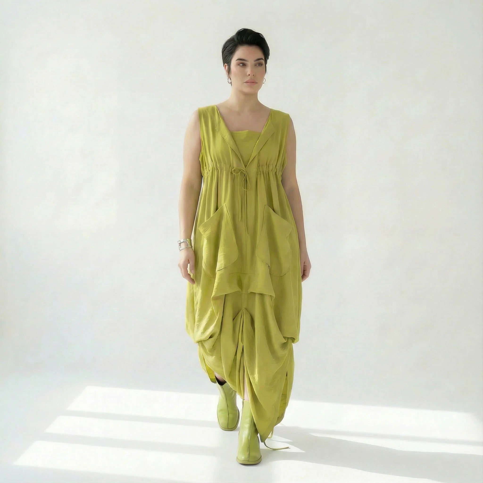 Caraclan Avantgarde-Kleid mit Ballonform und Bindetail aus Viskose-Baumwolle in Chartreuse