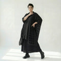 Oversize Damenbluse Schwarz Caraclan aus Baumwollmix mit Cut-outs, Voile-Ärmeln, EU 38/50 – Avantgarde, Lagenlook, Plus Size