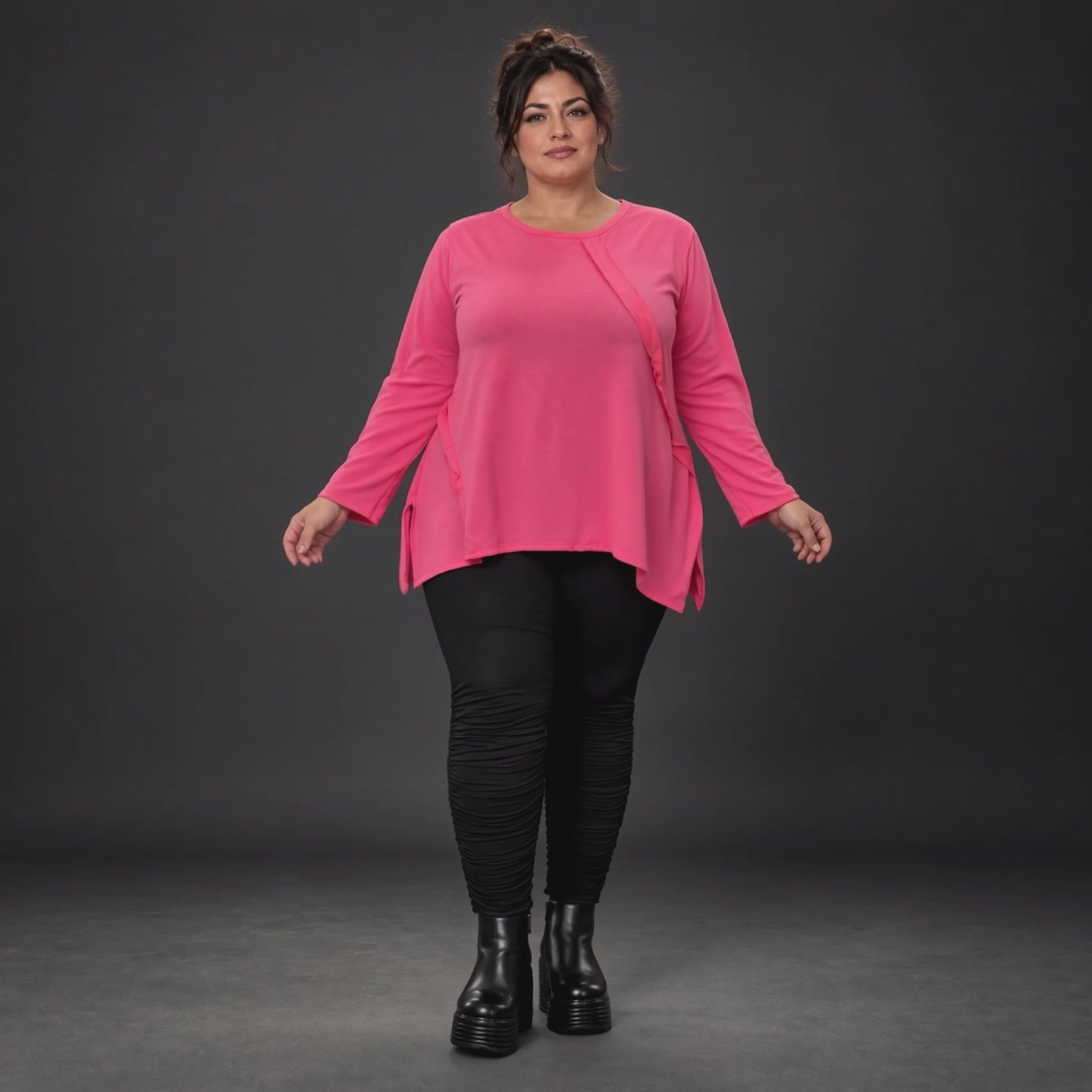 Pinkes Langarmshirt aus weichem Stretchjersey mit Rundhalsausschnitt und lässiger A-Linie