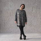 Milano Strickkleid in Grau/Schwarz mit Rundhalsausschnitt aus feiner Stretchqualität