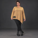 Warmes Langarmshirt in Camel mit asymmetrischem Zipfelsaum aus weichem Jersey mit Stretch