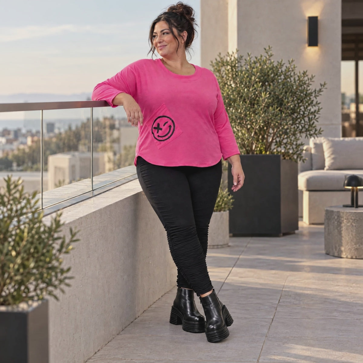 Rundhalsshirt in Pink aus weichem Stretchjersey mit 7/8-Arm und gerundeter Schnittform