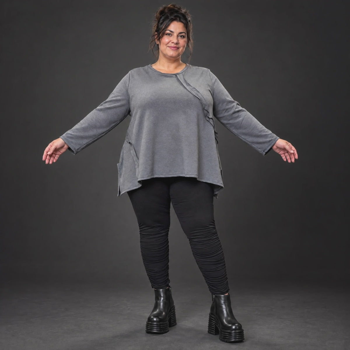 Weiches Langarmshirt in Grau mit fließender A-Linie aus feinem Jersey mit Elasthananteil