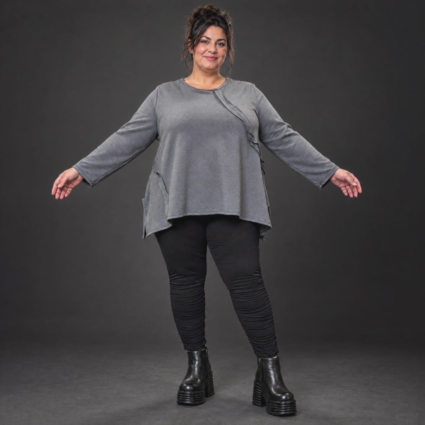 Weiches Langarmshirt in Grau mit fließender A-Linie aus feinem Jersey mit Elasthananteil