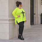 Langarmshirt in Neongelb aus weichem Baumwolljersey mit Rundhalsausschnitt und A-Linie