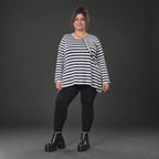 Langarmshirt Dunkelblau/Weiß aus weichem Stretchjersey in A-Linie mit Seitenschlitzen