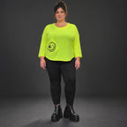 Neongelbes Shirt aus weichem Baumwolljersey mit Rundhalsausschnitt 7/8-Arm und Taschen