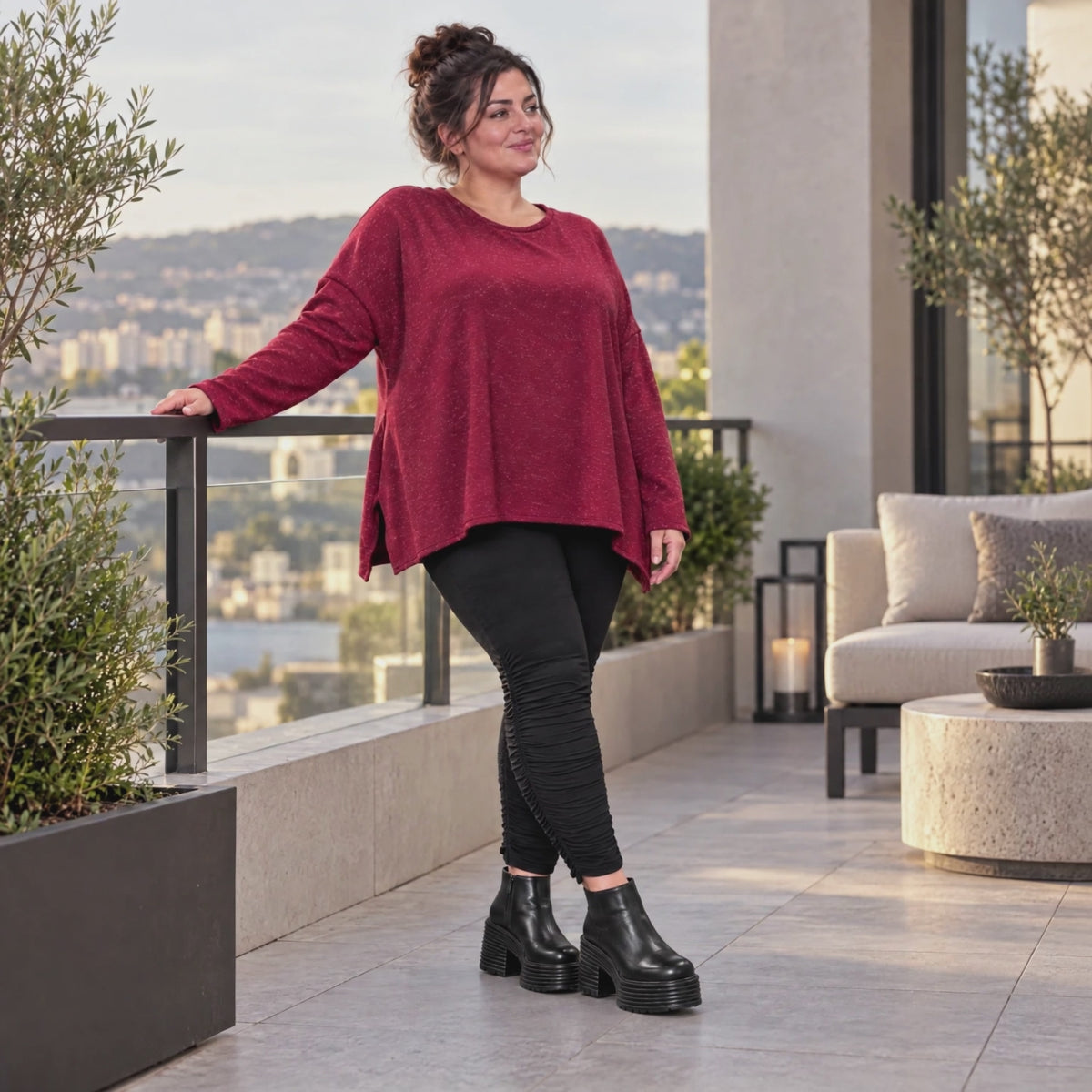 Feinstrickshirt in Rot/Weiß mit flauschigem Garn in A-Linie und Rundhalsausschnitt
