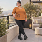 Shirt aus weichem Stretchjersey in Braun mit Rundhalsausschnitt und gerundeter Schnittform