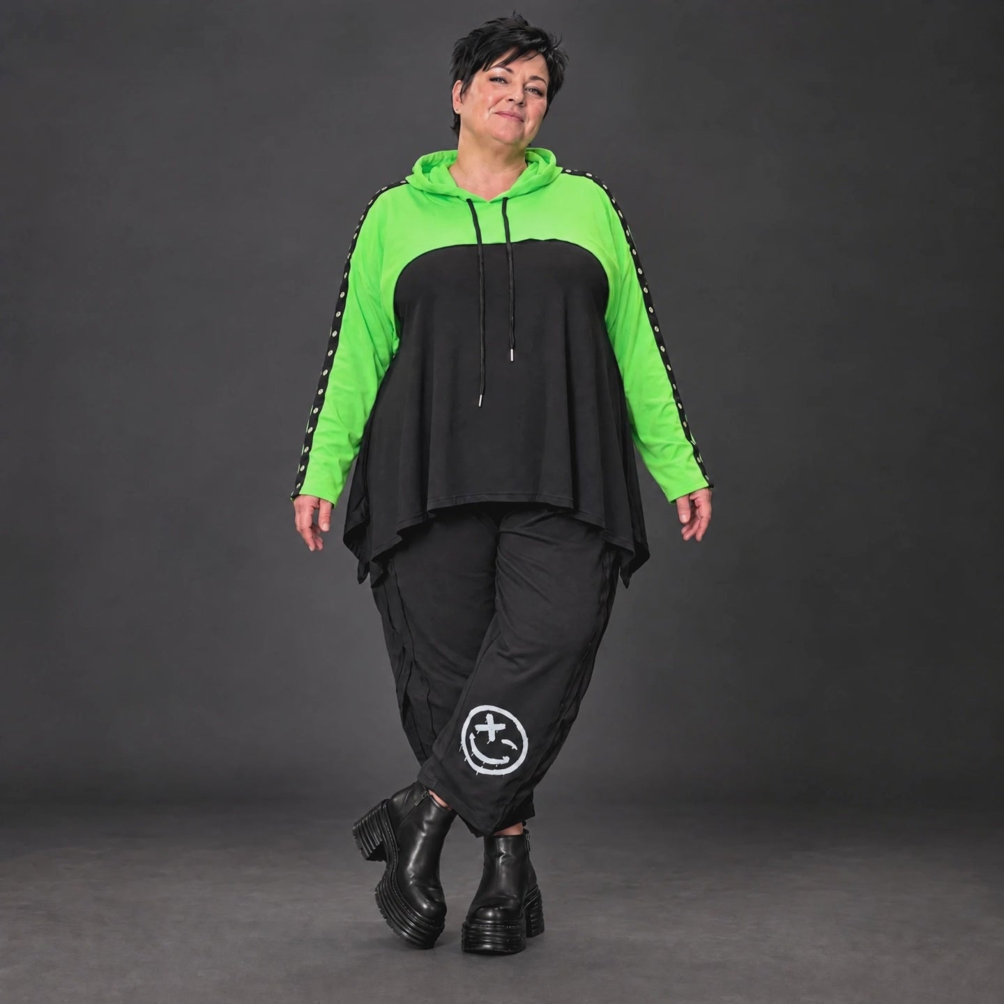 Überwurf in frischem Grün aus weichem Stretchjersey mit gerader Form und Vokuhilalinie