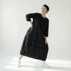 Oversize Kleid aus leichter Popeline mit weitem Ballonschnitt und inkludierter Statement-Kette